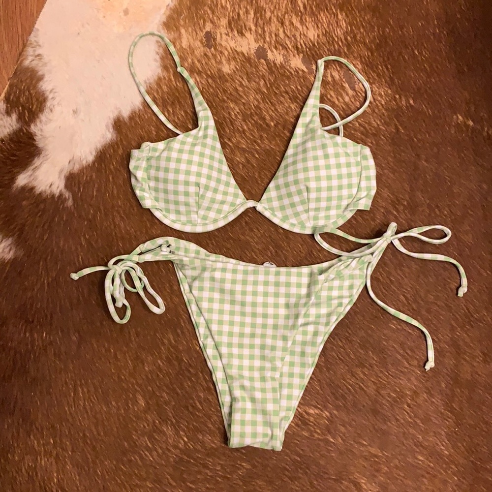 Green Gingham Underwire Bikini 💚